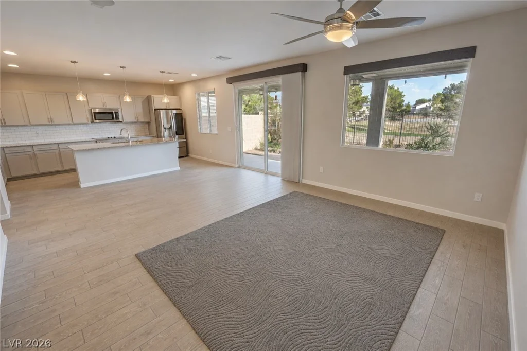 5119 Long Leaf, Pahrump, NV 89061