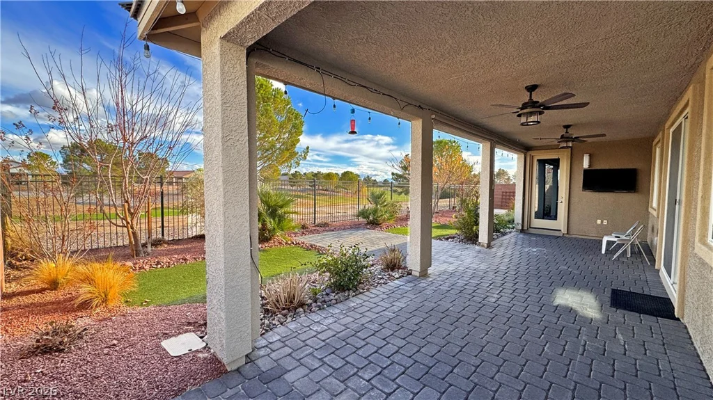 5119 Long Leaf, Pahrump, NV 89061