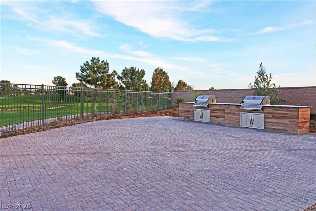 5119 Long Leaf, Pahrump, NV 89061