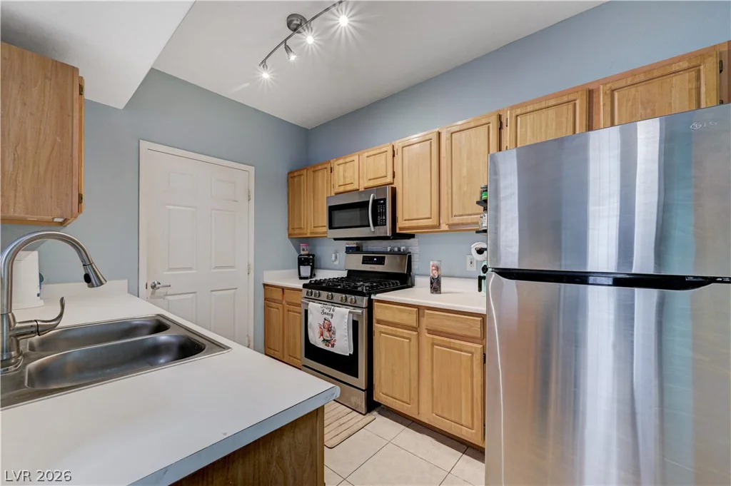 8555 Russell, Las Vegas, NV 89113