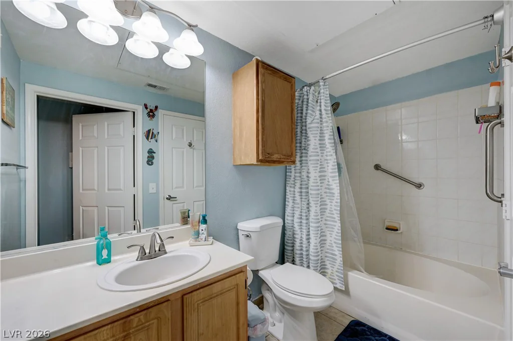 8555 Russell, Las Vegas, NV 89113