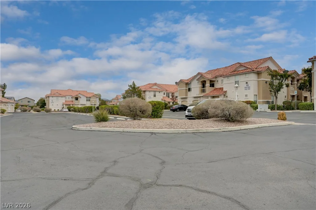 8555 Russell, Las Vegas, NV 89113