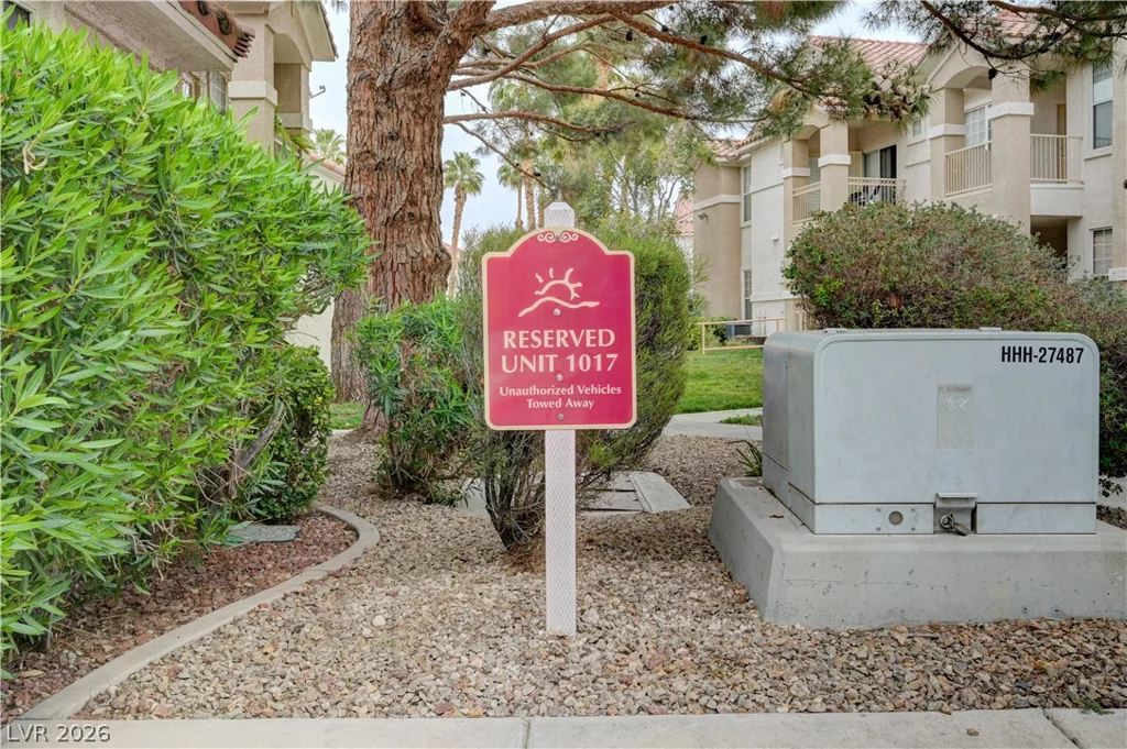 8555 Russell, Las Vegas, NV 89113