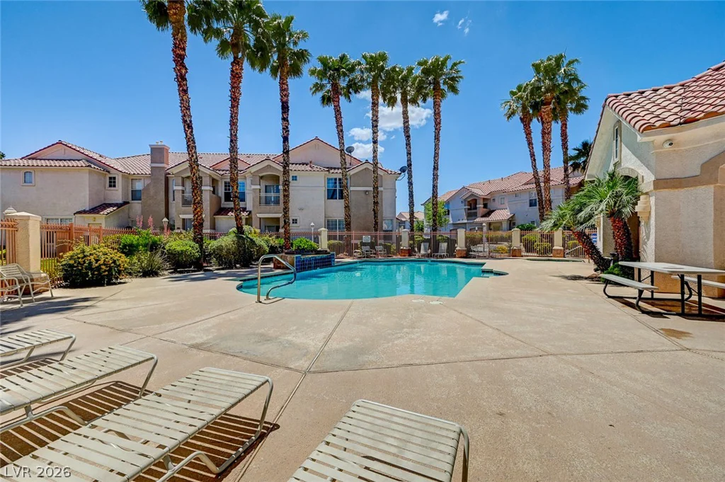 8555 Russell, Las Vegas, NV 89113