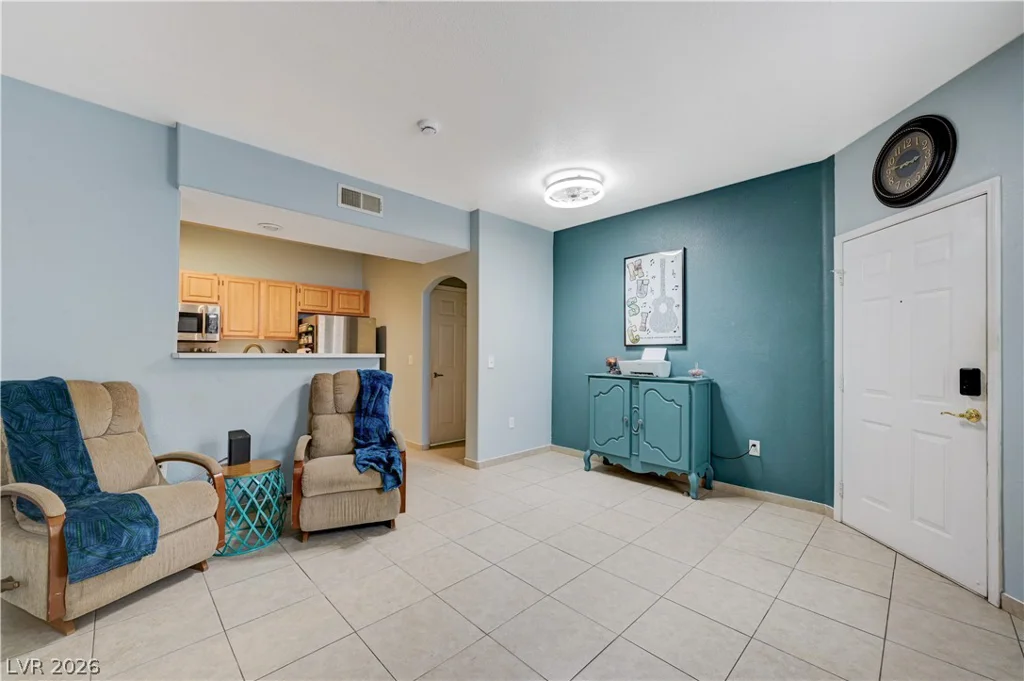 8555 Russell, Las Vegas, NV 89113