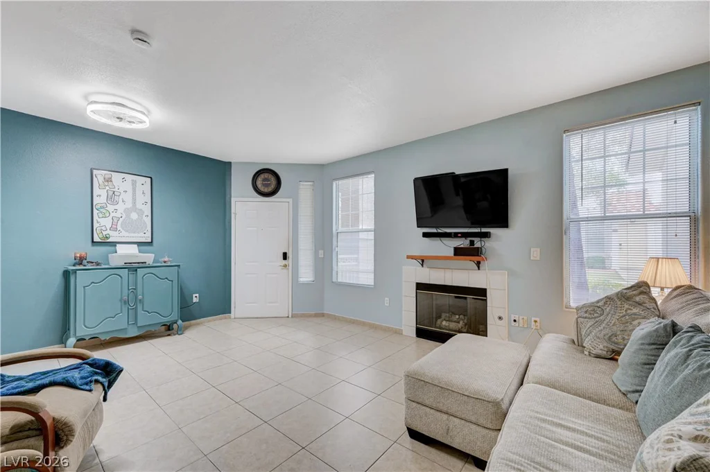 8555 Russell, Las Vegas, NV 89113