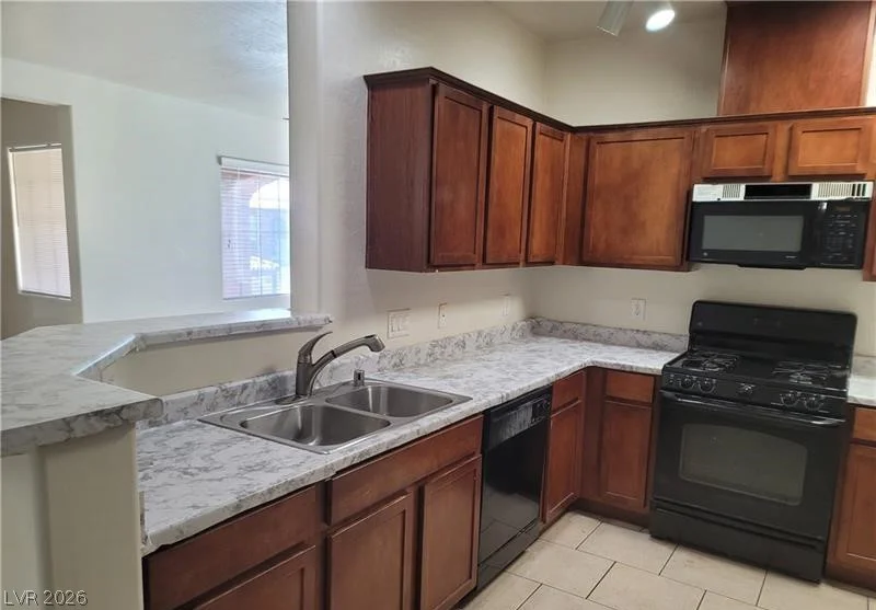 8324 Charleston, Las Vegas, NV 89117