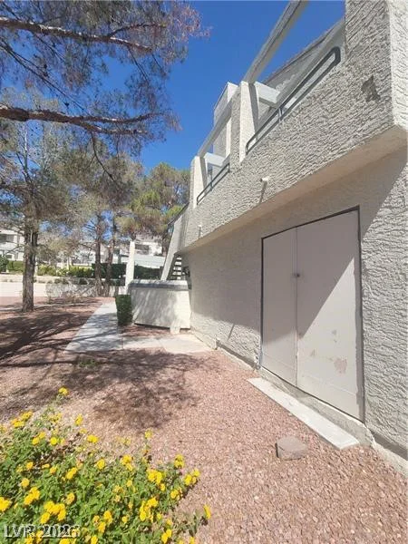 2761 Lodestone, Las Vegas, NV 89117