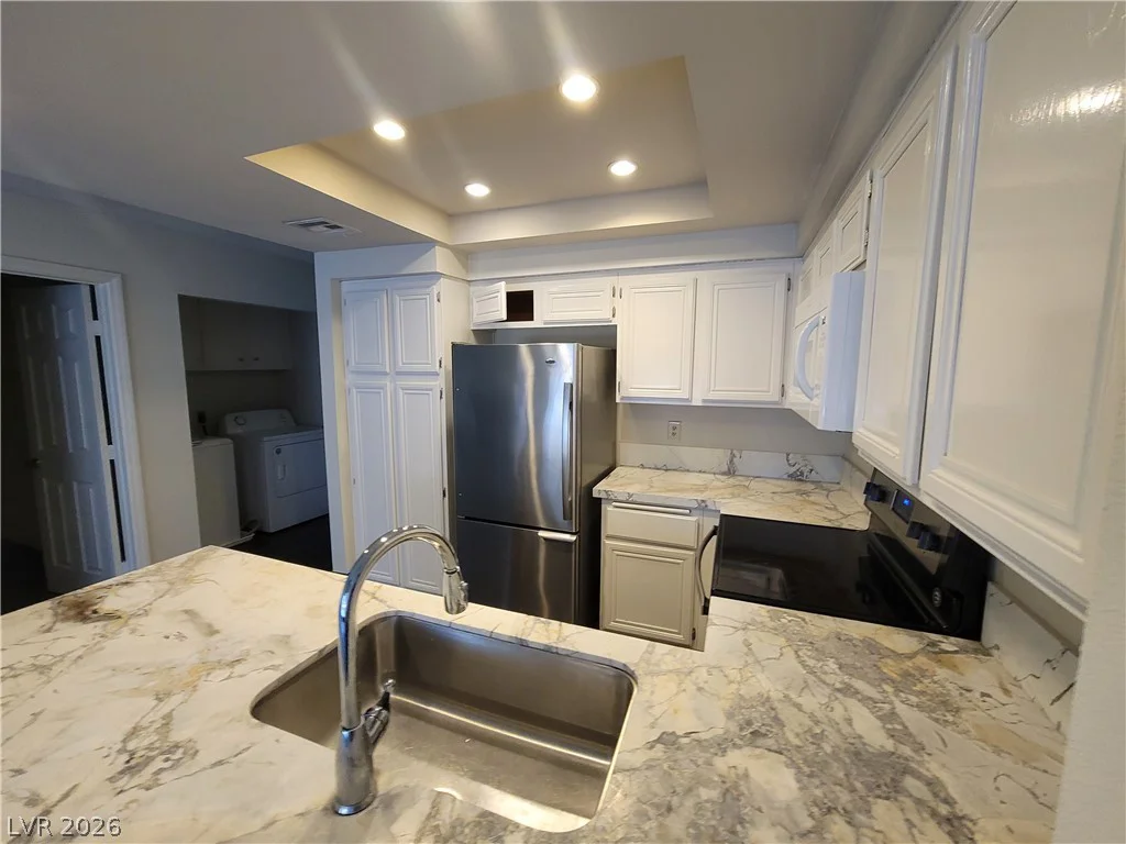 2761 Lodestone, Las Vegas, NV 89117