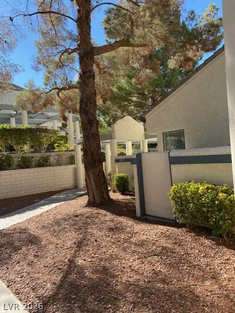 2761 Lodestone, Las Vegas, NV 89117