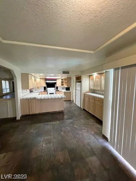 3797 Monument, Las Vegas, NV 89121