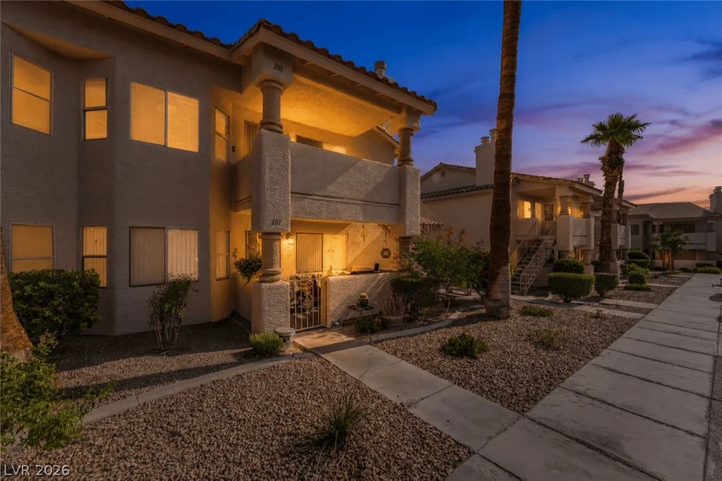 1341 Pinto Rock, Las Vegas, NV 89128