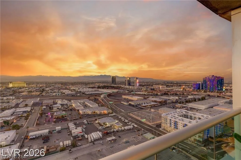4575 Dean Martin, Las Vegas, NV 89103
