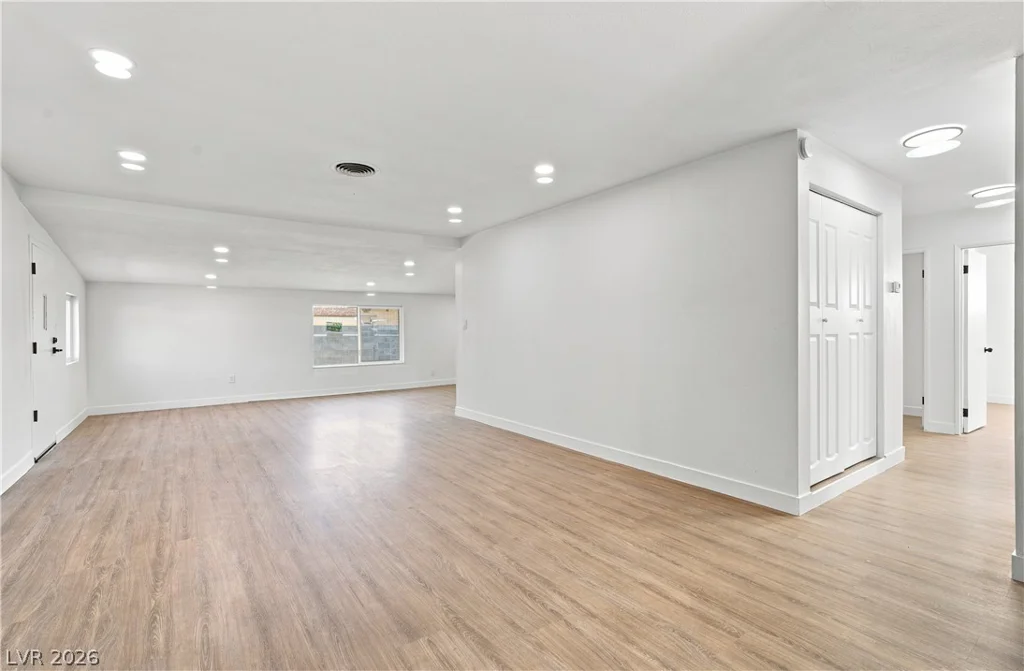 2000 Constantine, Las Vegas, NV 89101