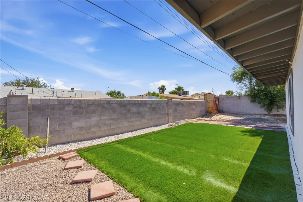 2000 Constantine, Las Vegas, NV 89101