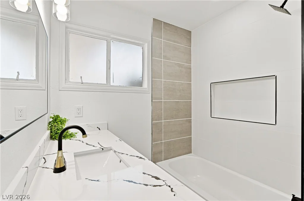 2000 Constantine, Las Vegas, NV 89101