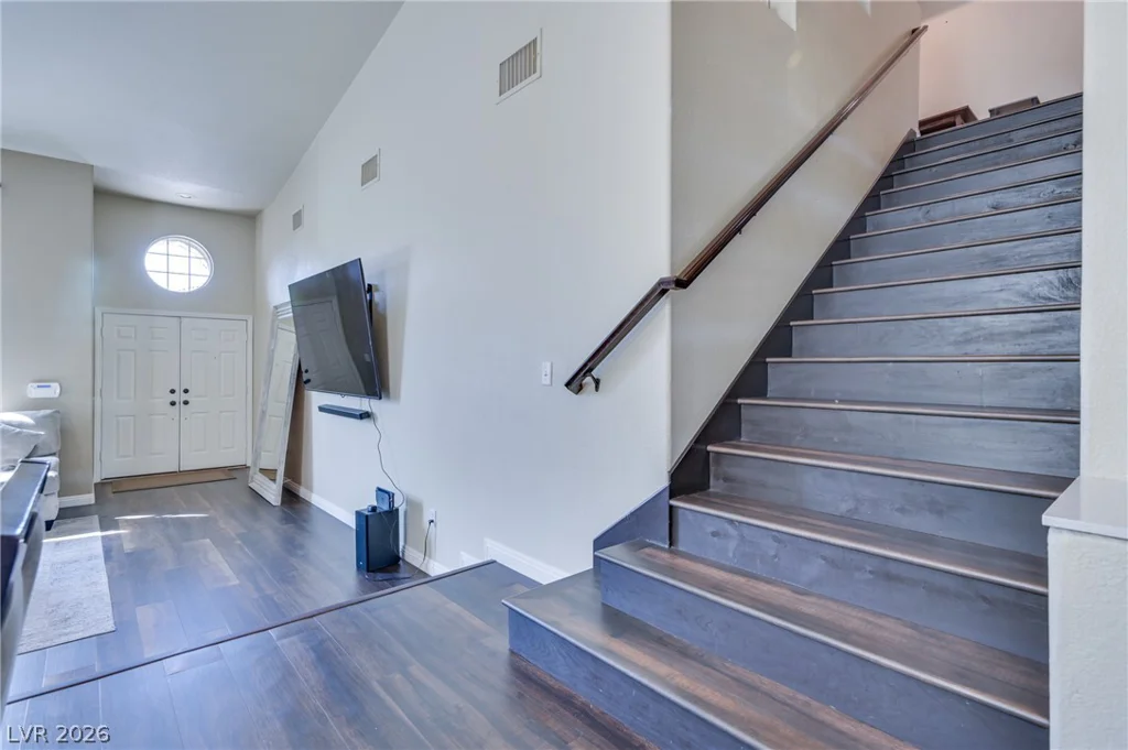 1536 Orchard Valley, Las Vegas, NV 89142