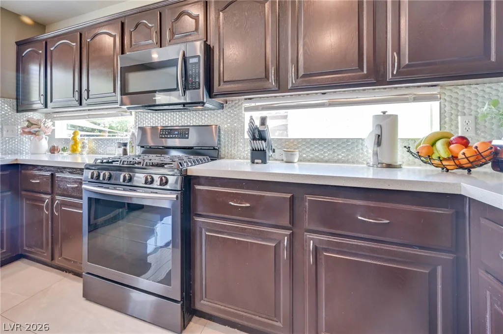 1536 Orchard Valley, Las Vegas, NV 89142