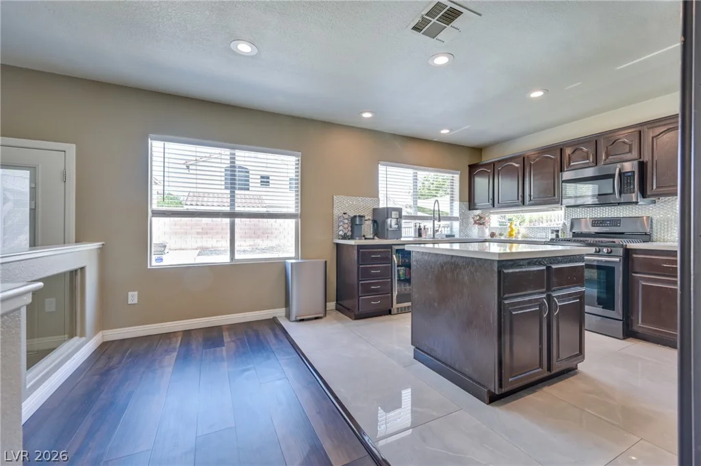 1536 Orchard Valley, Las Vegas, NV 89142