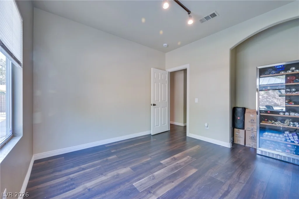 1536 Orchard Valley, Las Vegas, NV 89142