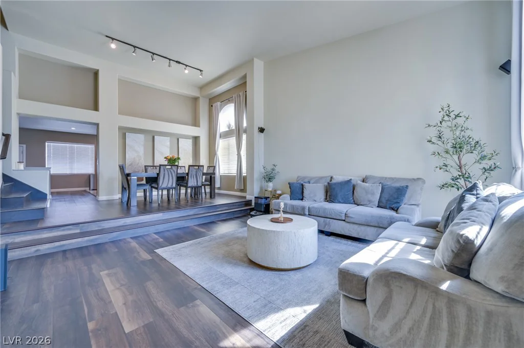 1536 Orchard Valley, Las Vegas, NV 89142