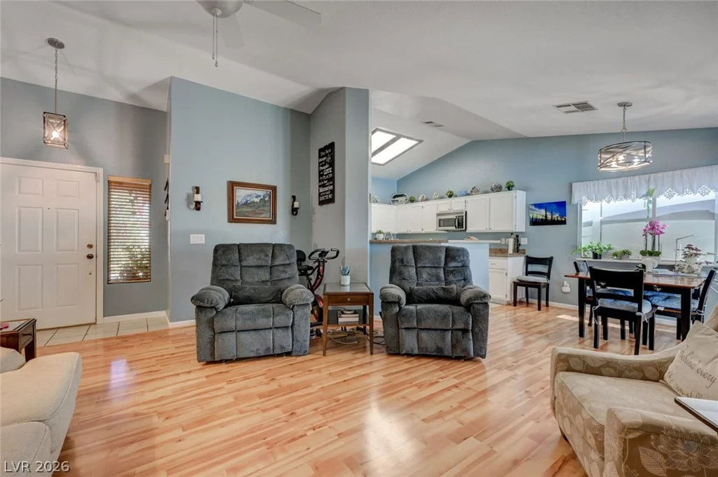 1101 Hutch, Henderson, NV 89015