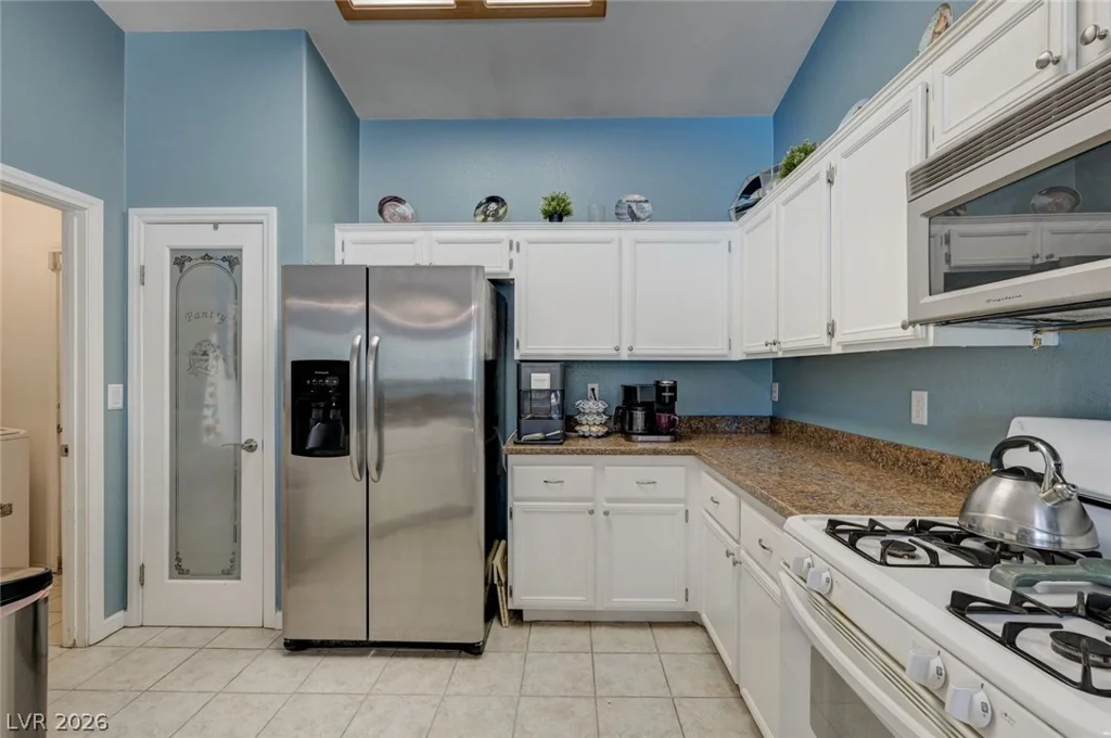 1101 Hutch, Henderson, NV 89015