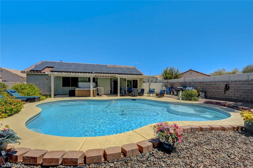 1101 Hutch, Henderson, NV 89015