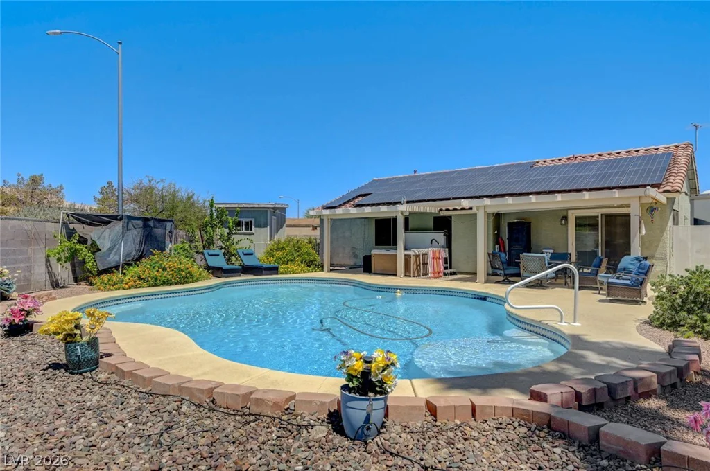 1101 Hutch, Henderson, NV 89015