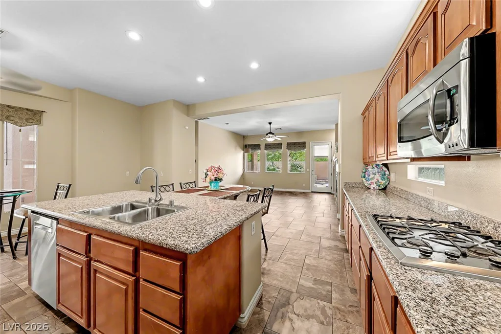 10833 Franklin Hills, Las Vegas, NV 89135