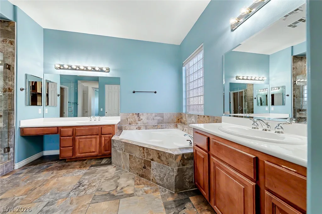 10833 Franklin Hills, Las Vegas, NV 89135