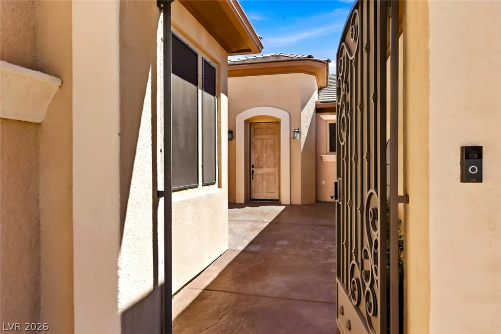 10833 Franklin Hills, Las Vegas, NV 89135