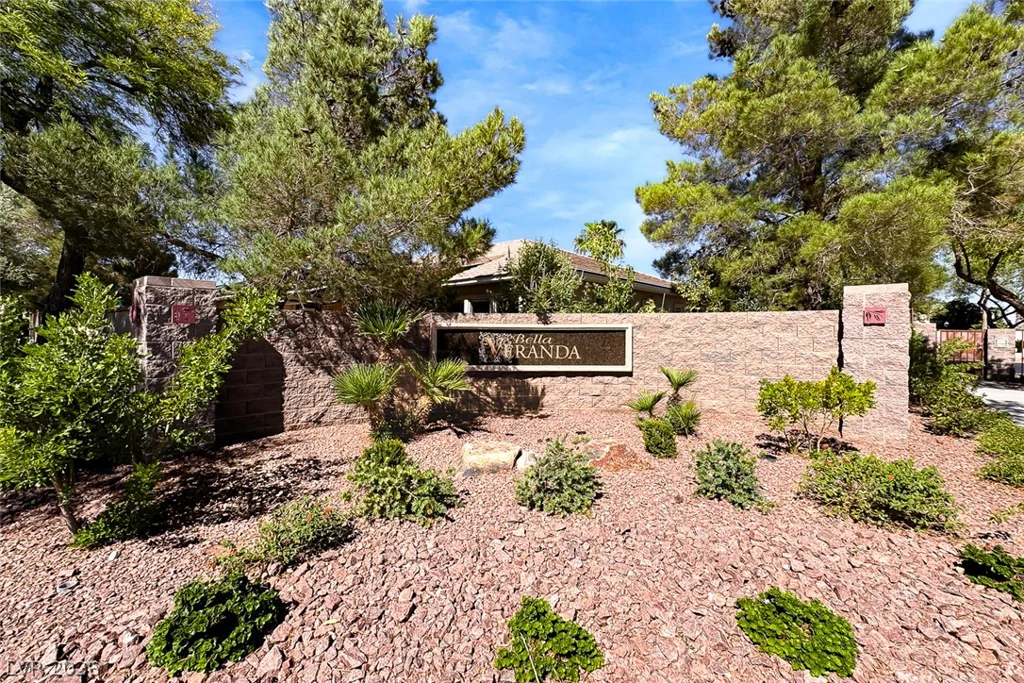 10833 Franklin Hills, Las Vegas, NV 89135