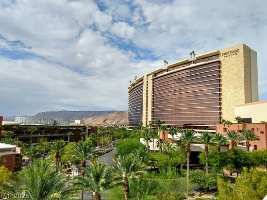 10833 Franklin Hills, Las Vegas, NV 89135