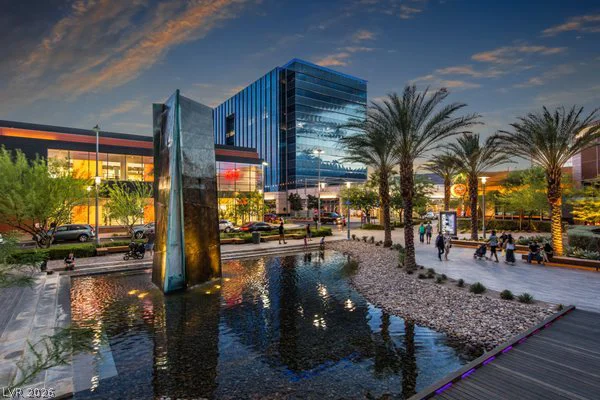 10833 Franklin Hills, Las Vegas, NV 89135