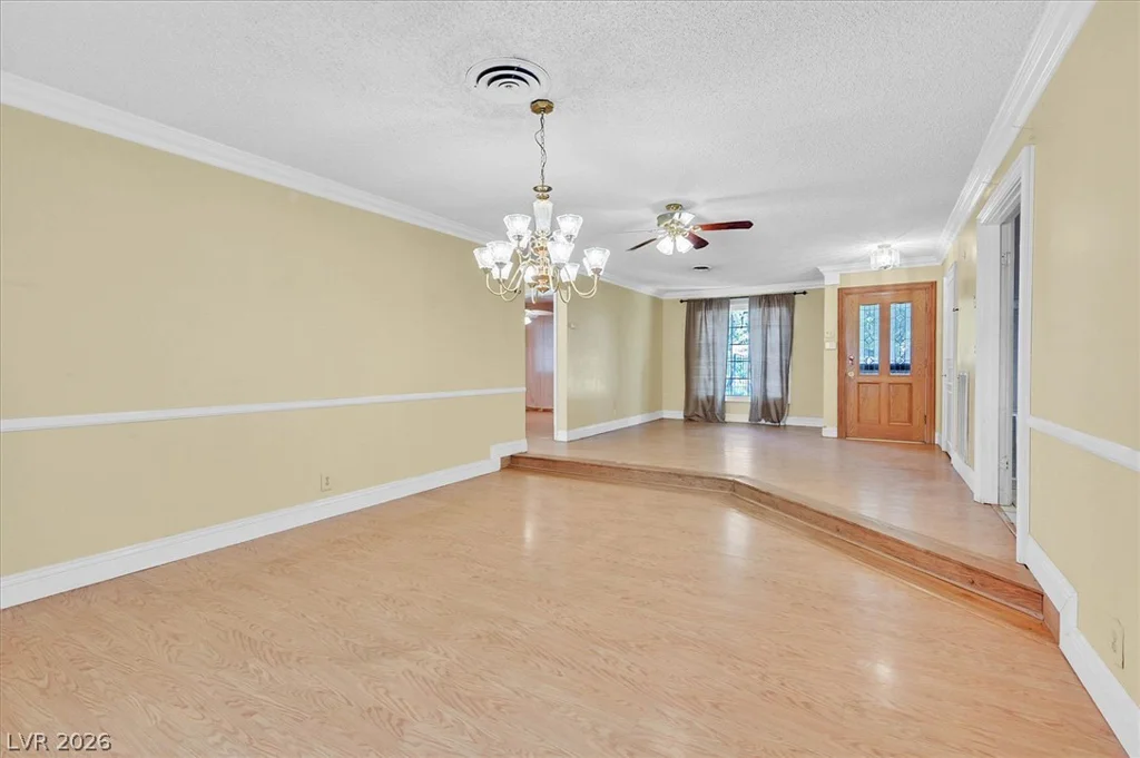 3618 Fieldcrest, Las Vegas, NV 89121