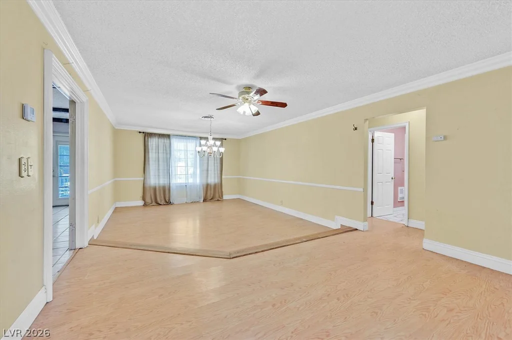 3618 Fieldcrest, Las Vegas, NV 89121