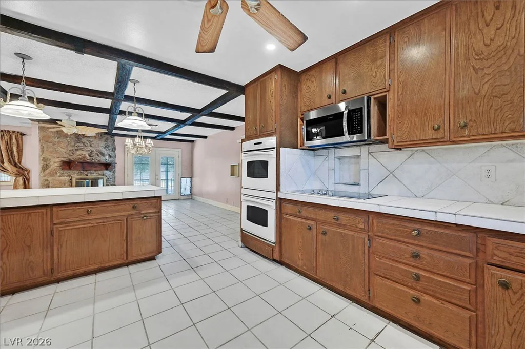 3618 Fieldcrest, Las Vegas, NV 89121