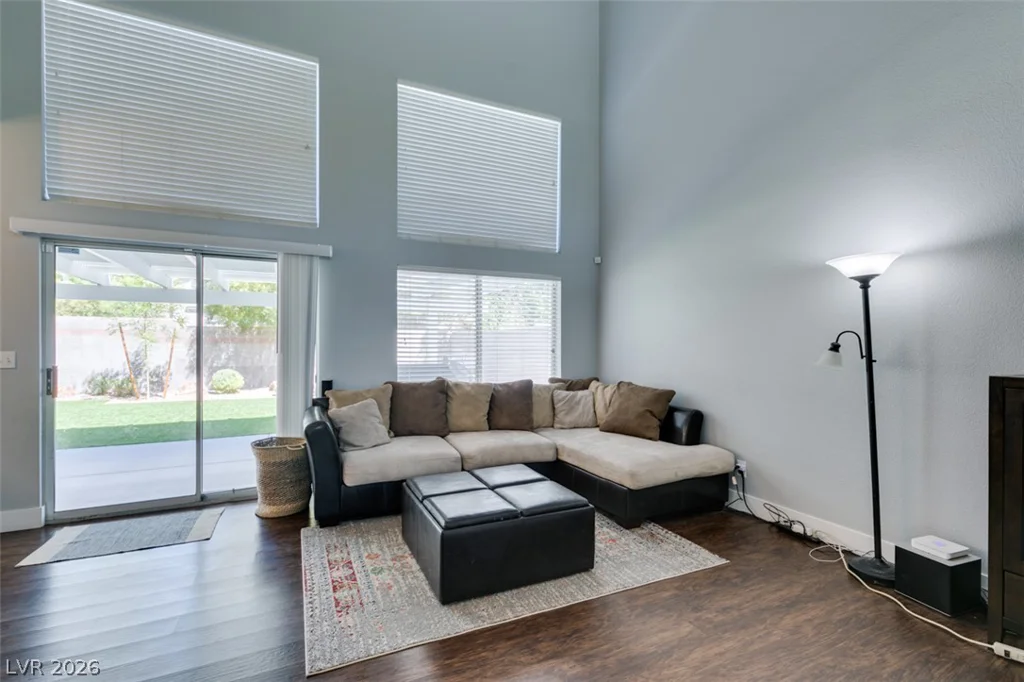 1013 Corsica, Las Vegas, NV 89144