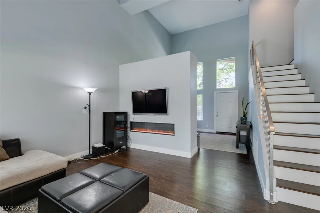 1013 Corsica, Las Vegas, NV 89144