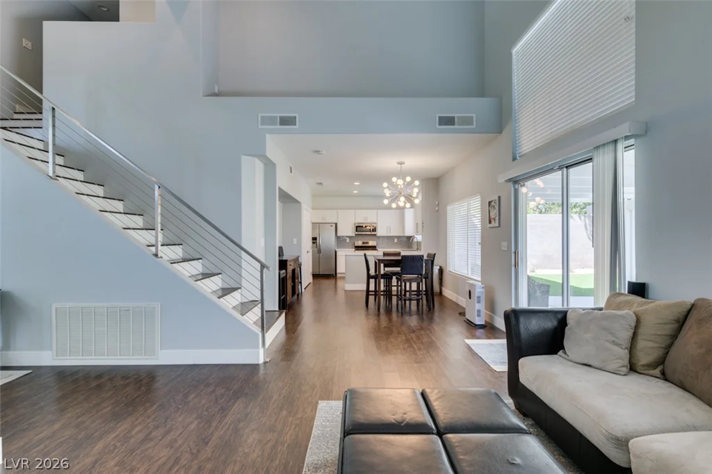 1013 Corsica, Las Vegas, NV 89144