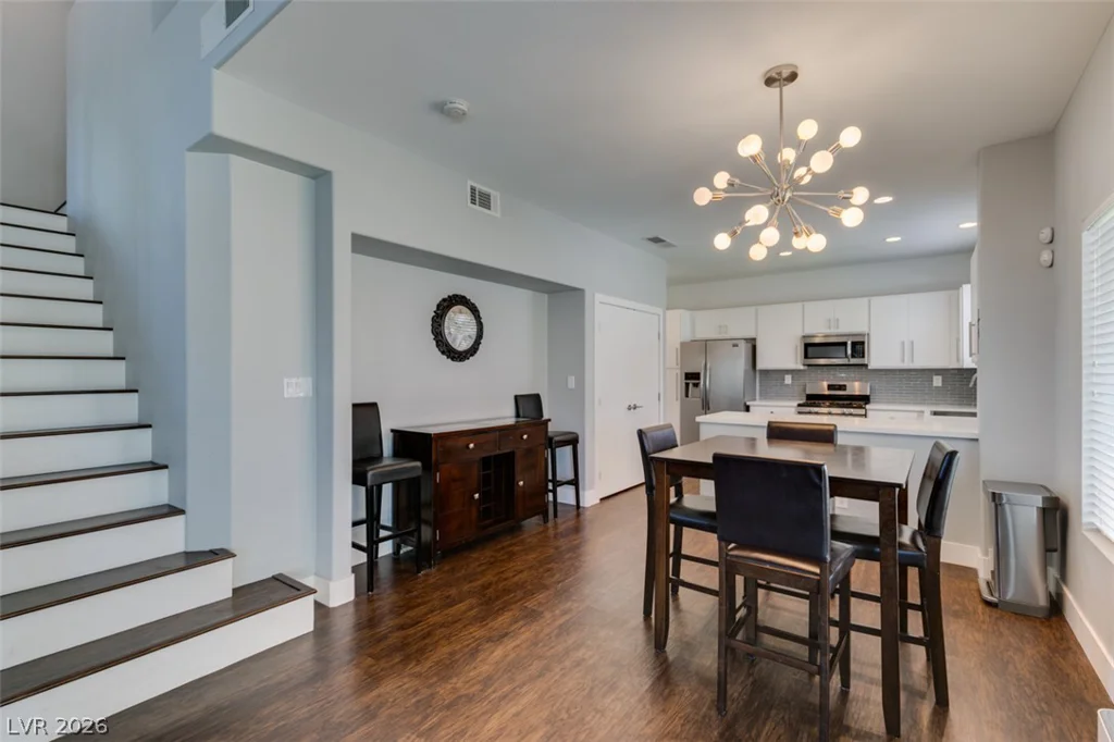 1013 Corsica, Las Vegas, NV 89144
