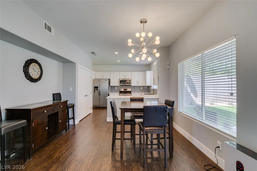 1013 Corsica, Las Vegas, NV 89144