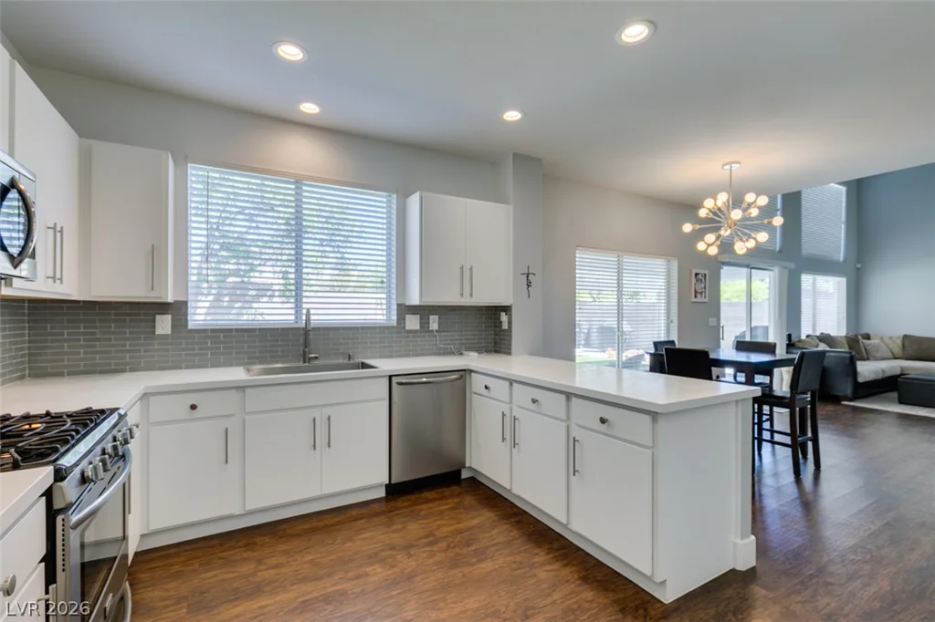 1013 Corsica, Las Vegas, NV 89144
