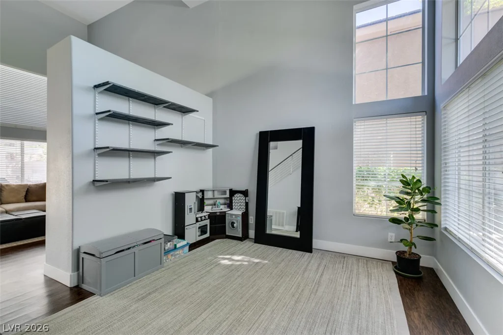 1013 Corsica, Las Vegas, NV 89144
