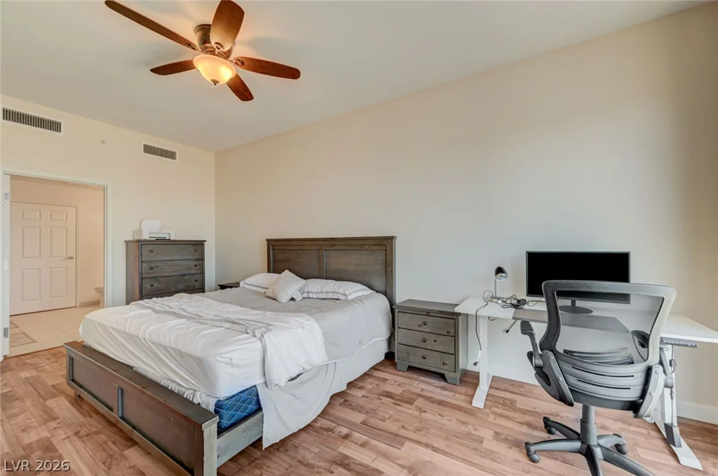 200 Sahara, Las Vegas, NV 89102