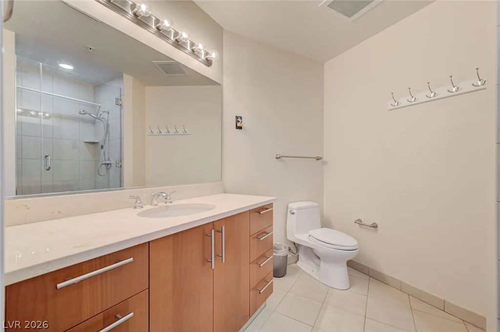 200 Sahara, Las Vegas, NV 89102