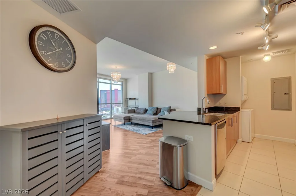 200 Sahara, Las Vegas, NV 89102