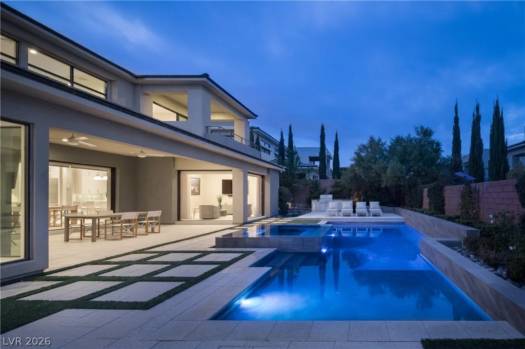 11454 Ruby Falls, Las Vegas, NV 89135