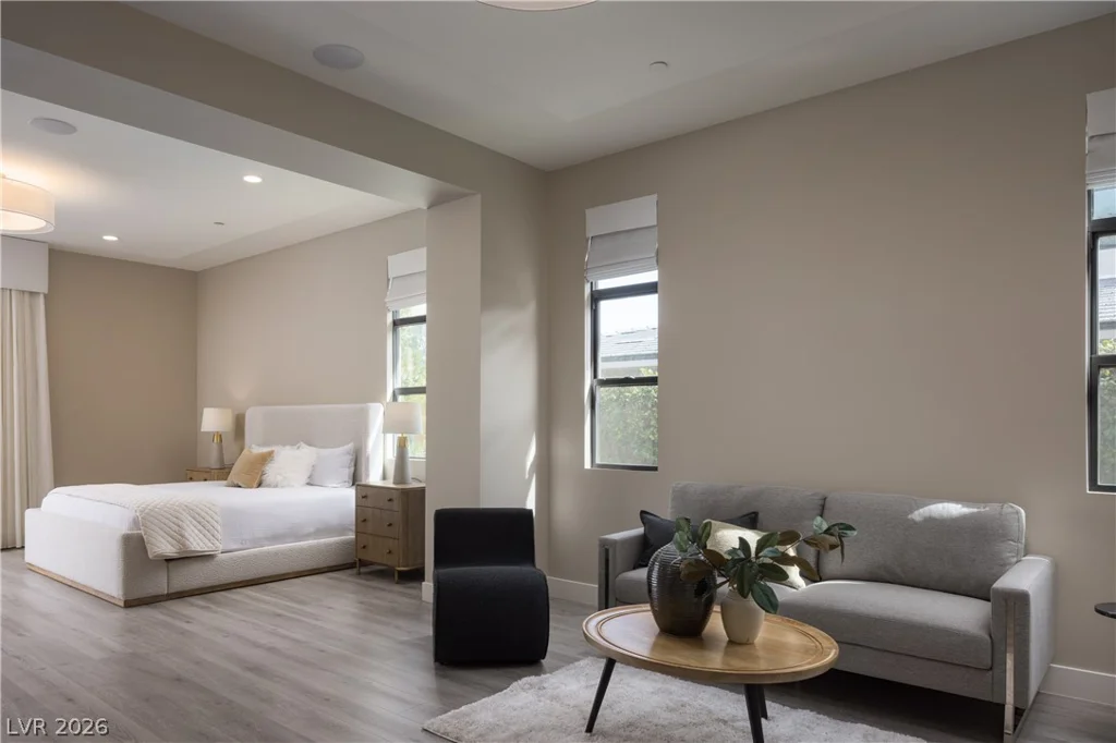 11454 Ruby Falls, Las Vegas, NV 89135